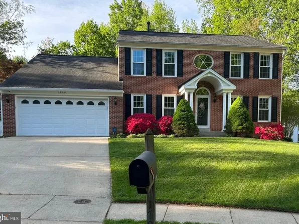 1709 Bloomsberry Ct, Crofton, MD 21114