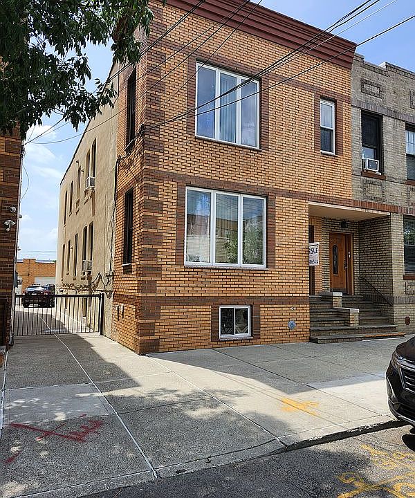 1st image of 6010 Linden St