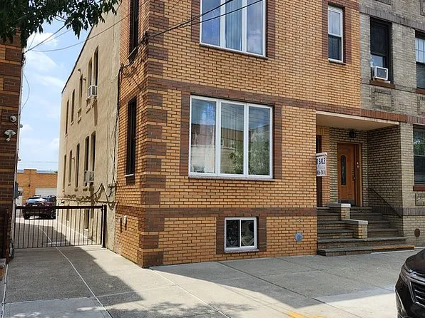 6010 Linden St, Ridgewood, NY 11385