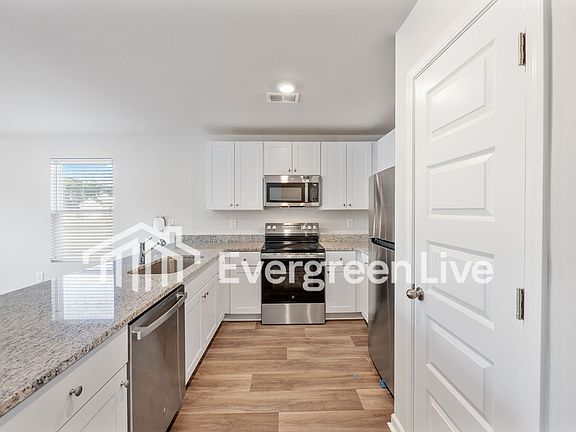 5th image of 1243 English Oaks
