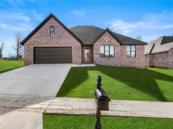 1495 Padova Ave, Springdale, AR 72762