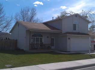 4325 W 8th Ave, Kennewick, WA 99336