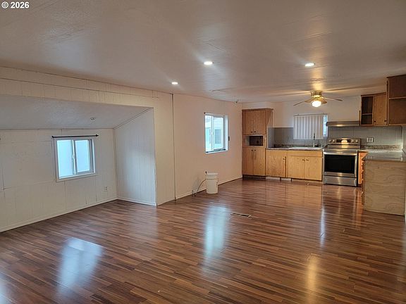 4th image of 4475 Daisy St Space 87