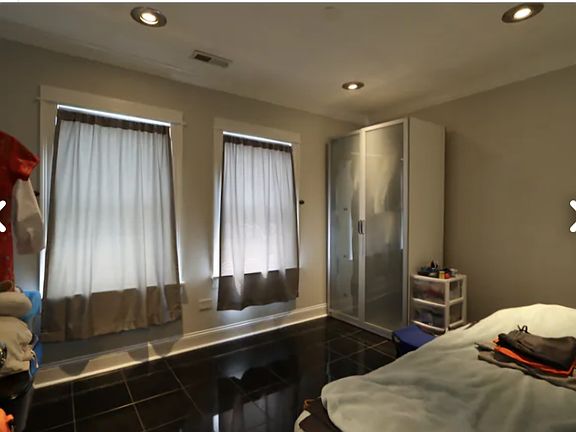 5th image of 2002 W Cullerton St #2R