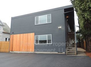 5516 NE Hoyt St APT 2, Portland, OR 97213