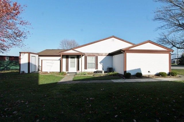 1st image of 3280 Hanover Dr
