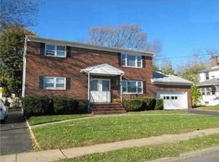 101 S Plainfield Ave, South Plainfield, NJ 07080