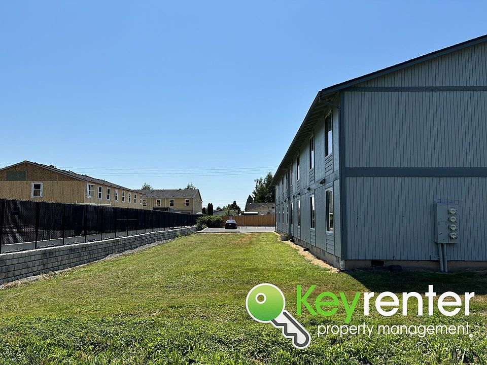 1st image of 5011 157th Avenue Ct E APT D