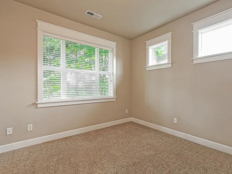 9402S E Causey Ave — Photo 12