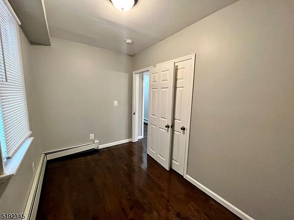 4th image of 412 S 7th St Floor 1