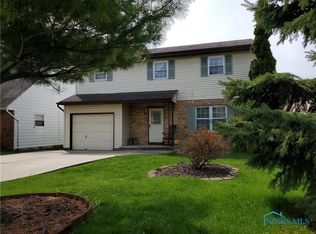 1976 Roselawn Dr, Toledo, OH 43611