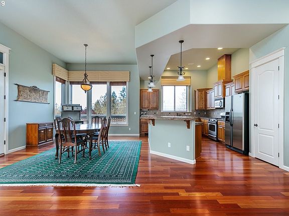 4th image of 16339 Oak Valley Dr