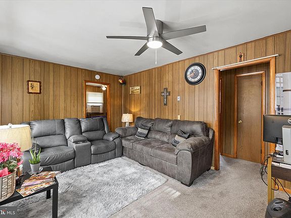 4th image of 19477 Hummingbird Rd