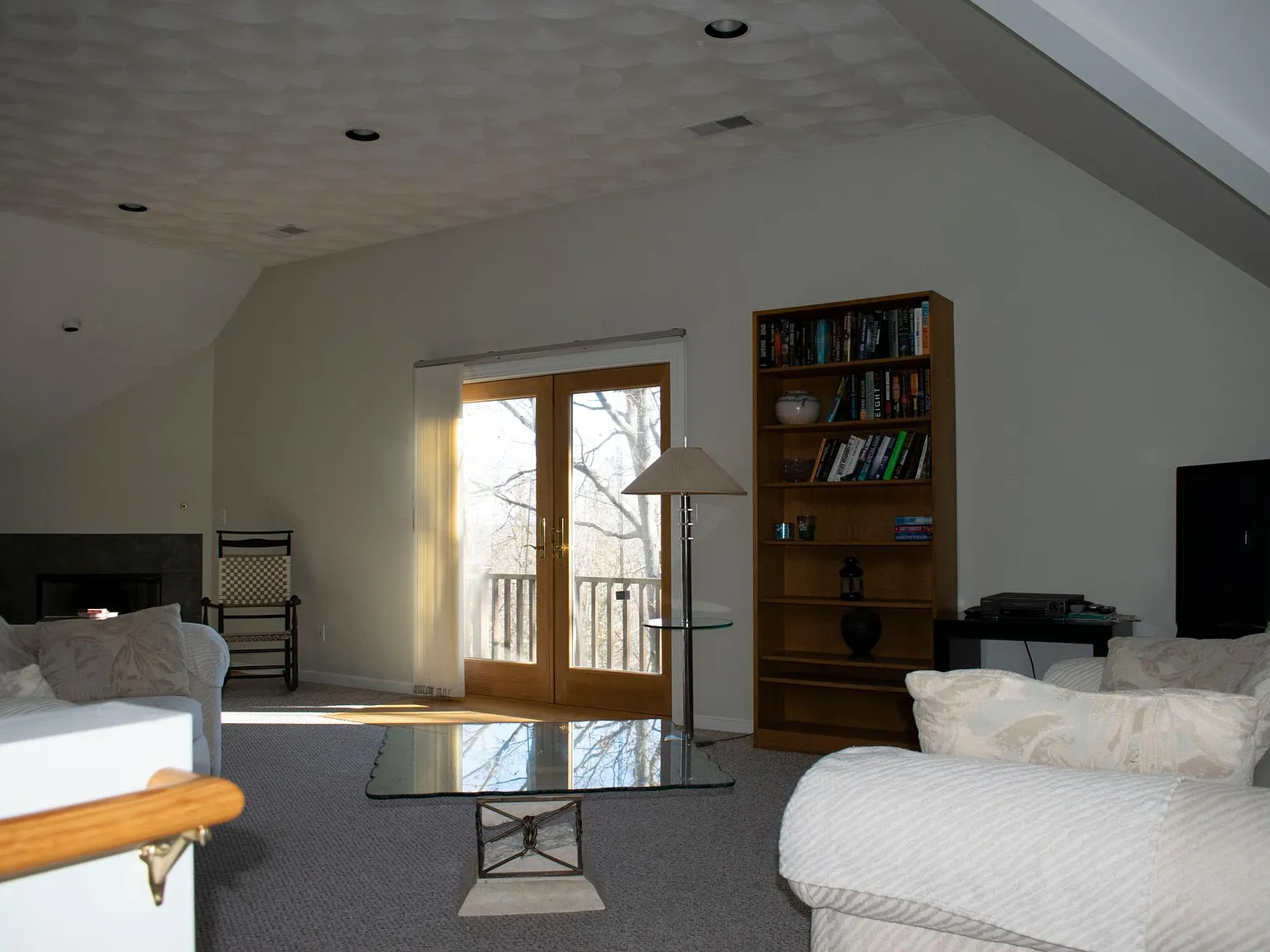 1 bed, 1200 sqft, $2,400 — Photo 3