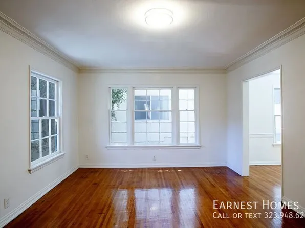 127 N Doheny Dr, West Hollywood, CA