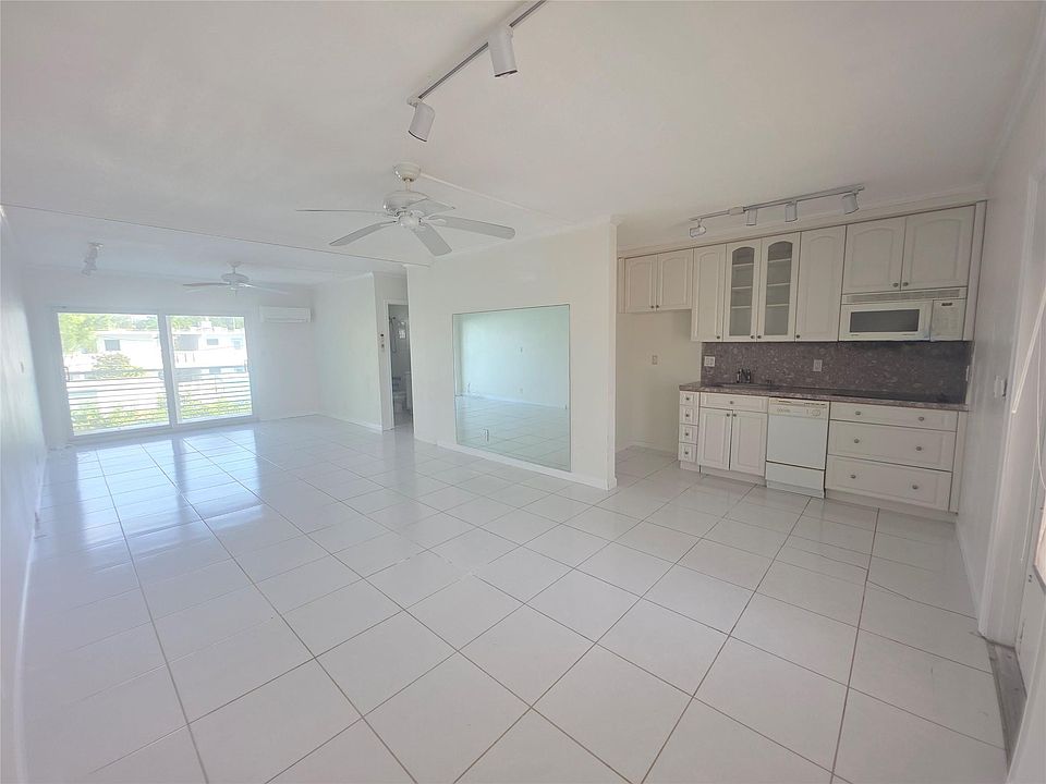 1st image of 2131 NE 42nd Court #209e