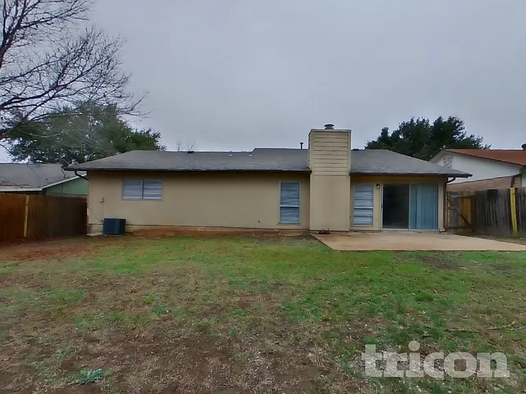 7527 Ledgebrook Dr — Photo 18