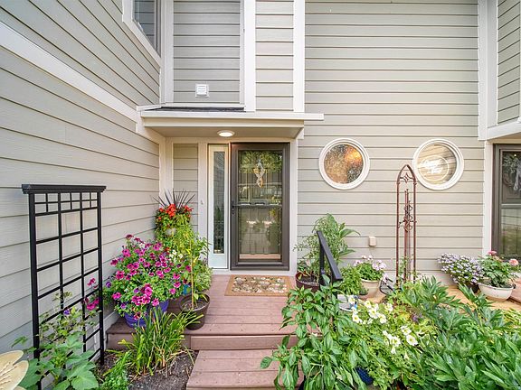 5th image of 288 Whitlock St