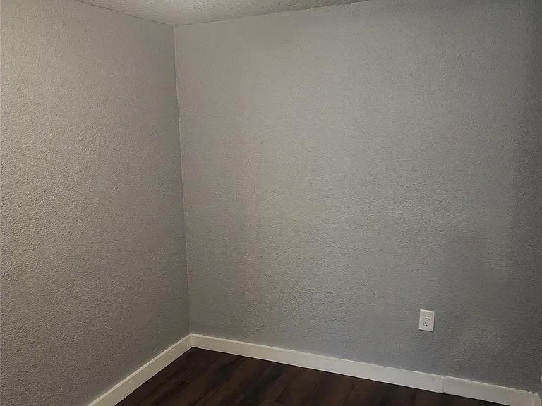 211 Avenue B #1/2 — Photo 5