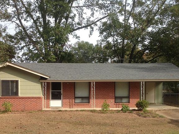 3rd image of 312 Ward Dr