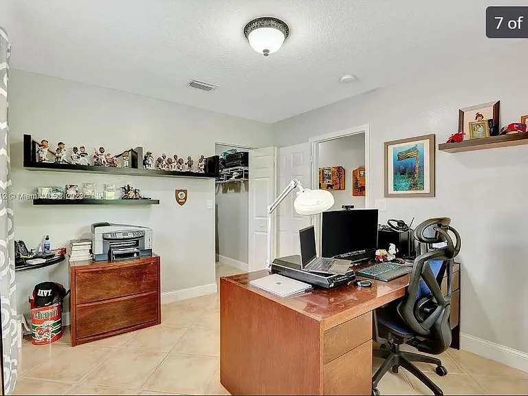 13203 SW 205th Ln — Photo 7