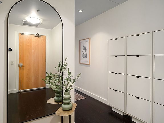 2nd image of 3601 SE River Pkwy #800