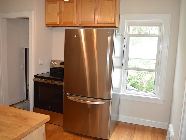 1612 Packers Ave — Photo 8
