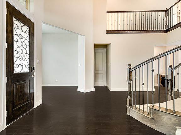 4th image of 2121 Dublin Ct