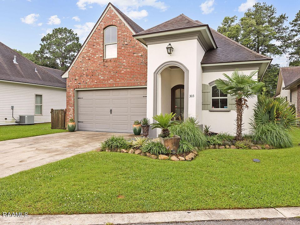 1st image of 303 Summerland Key Ln