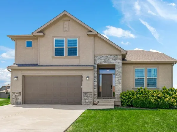 1524 N 156th St, Basehor, KS 66007