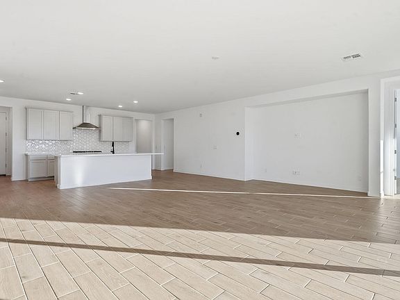 3rd image of 28810 N 174th Lane