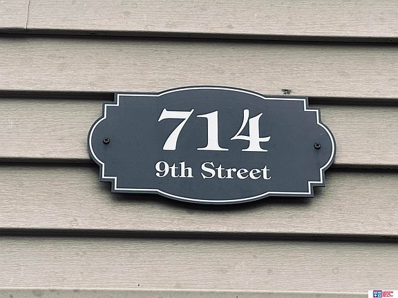 3rd image of 714 9th St