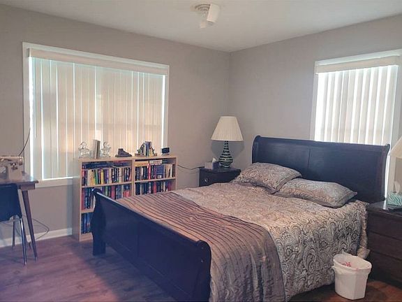 4th image of 2117 Linda Dr