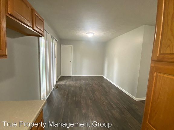 4th image of 7926 E 34th Pl