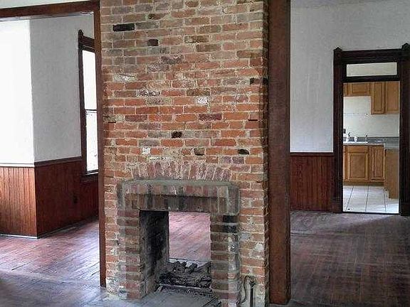 SEE THRU FIREPLACE FACADE