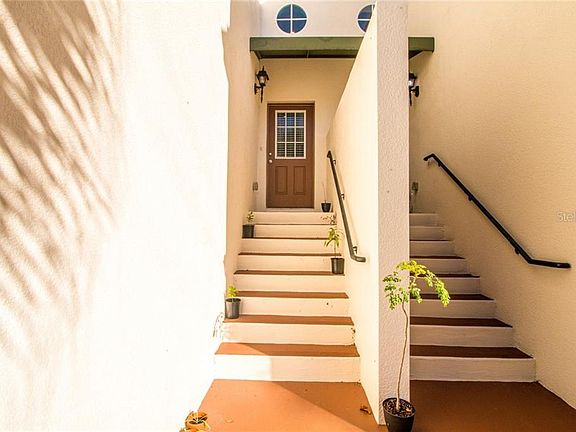 4th image of 3631 W Everette Ave