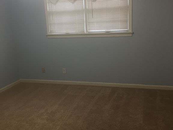 5th image of 1408 Plymouth Ln