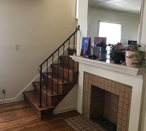 3rd image of 83 N Brinker Ave