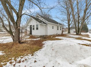 261 2nd St E, Hector, MN 55342