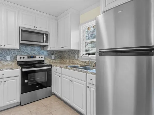 420 Thomas St, Franklin, VA 23851