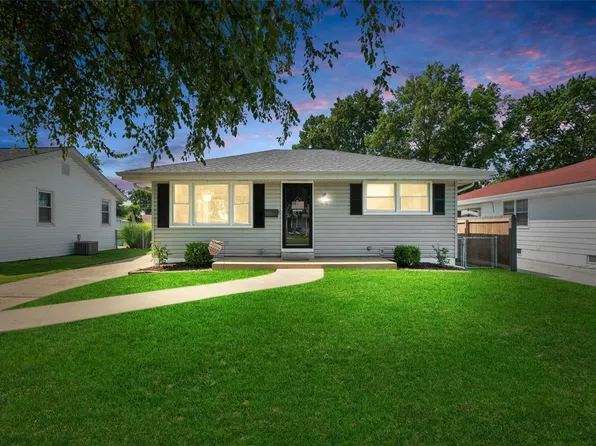 4032 Healy Ct, Saint Louis, MO 63123