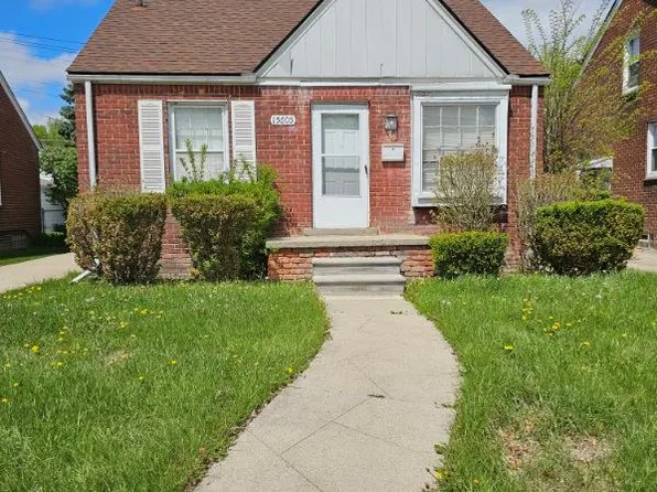 15605 Veronica Ave, Eastpointe, MI 48021