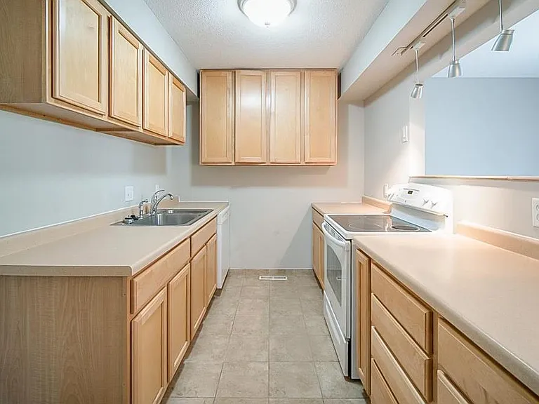 5424 Egan Dr — Photo 11
