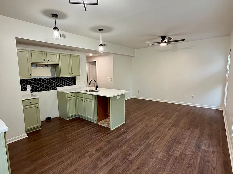 10639 Meeting St #303 — Photo 3