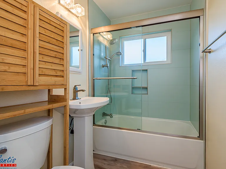 1520 San Joaquin Ave — Photo 12