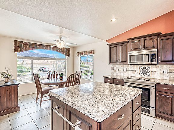 4th image of 36172 S Canyon Brook Dr