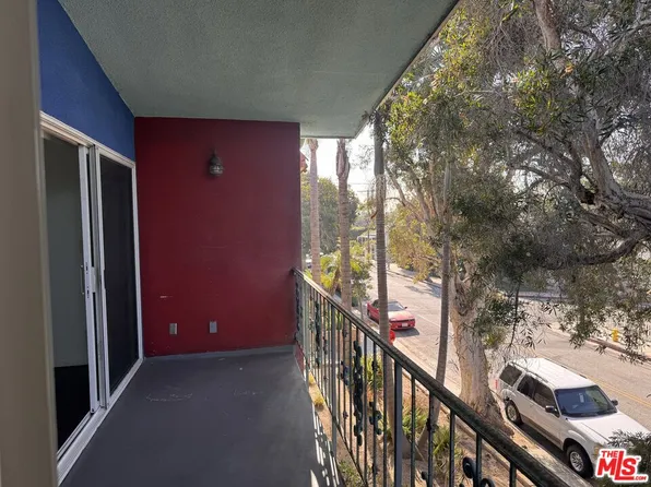 2639 6th St #3, Santa Monica, CA 90405