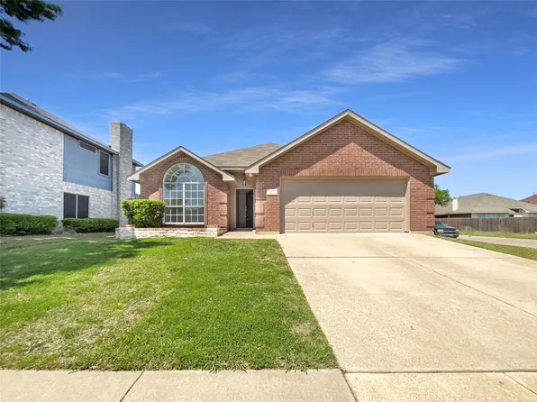 5610 Creekhollow Dr, Arlington, TX 76018