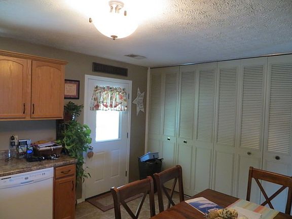 5th image of 3462 Old Mill Ln