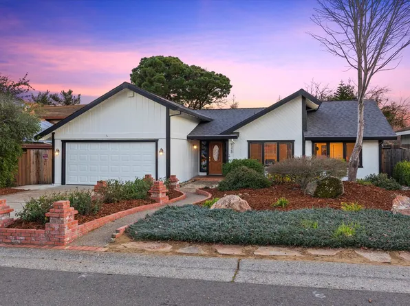 9328 N Winding Oak Dr, Fair Oaks, CA 95628